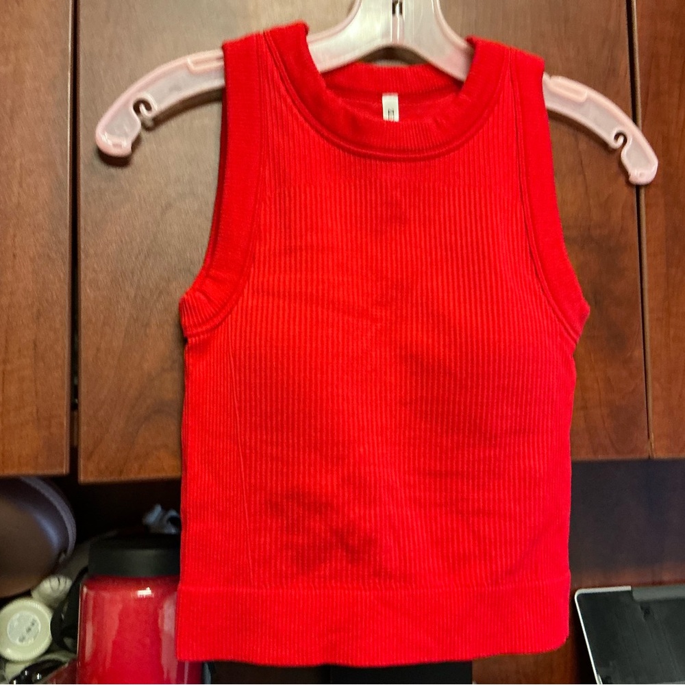 Red Sleeveless Zenana Padded Crop Top